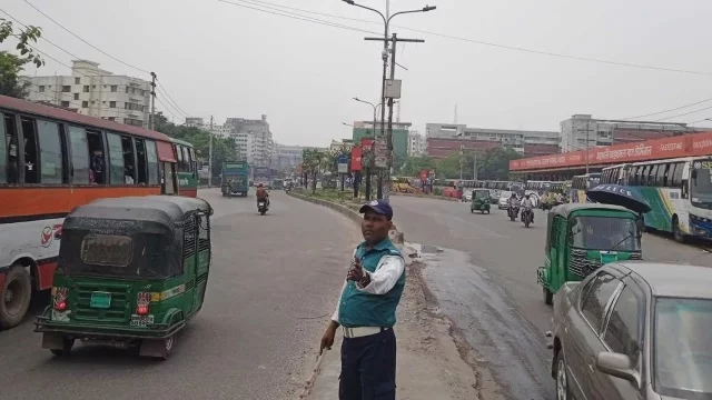 বদলে যাচ্ছে মহাখালী বাস টার্মিনাল এলাকার চিত্র