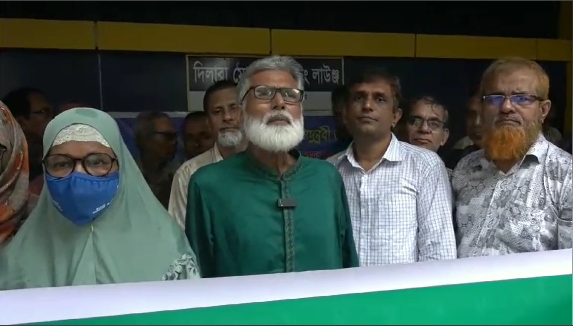 জনকণ্ঠের পাওনাবঞ্চিত সাংবাদিকদের বিক্ষোভ