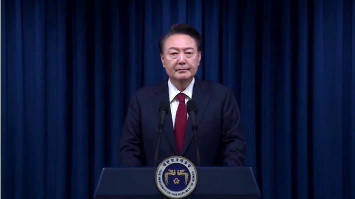 South Korea court approves arrest of President Yoon in martial law investigation