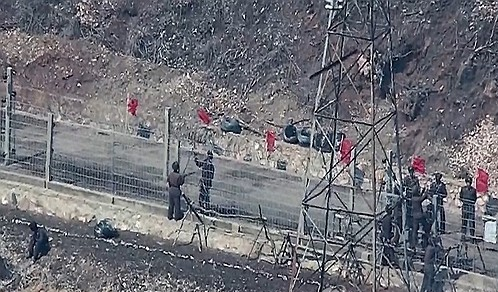 South Korea says ‘warning shots’ fired after North Korean soldiers crossed border