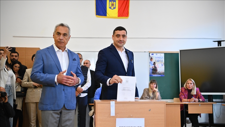 Far-right candidate George Simion leads in 1st round of Romania presidential elections
