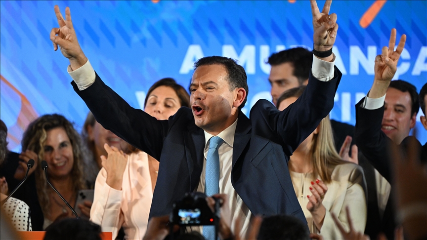 Portugal’s conservatives win minority as far-right closes in on Socialists