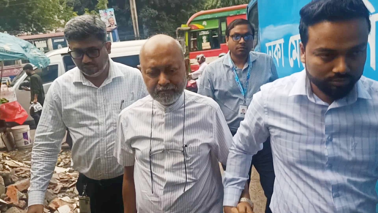 Kalimullah and five others banned from leaving the country