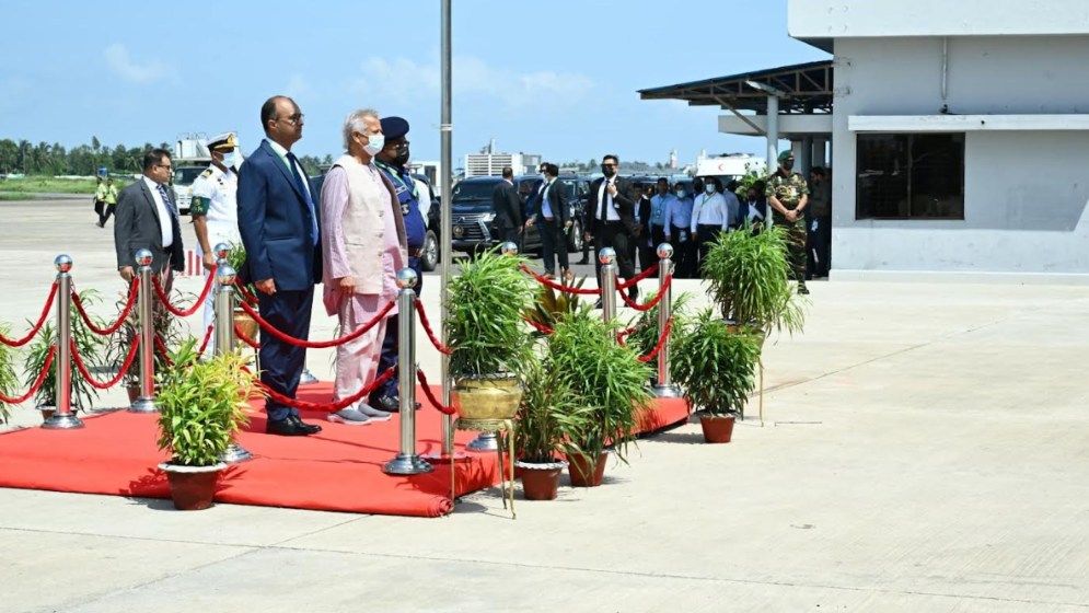 Chief advisor in Cox's Bazar to find solution to Rohingya crisis