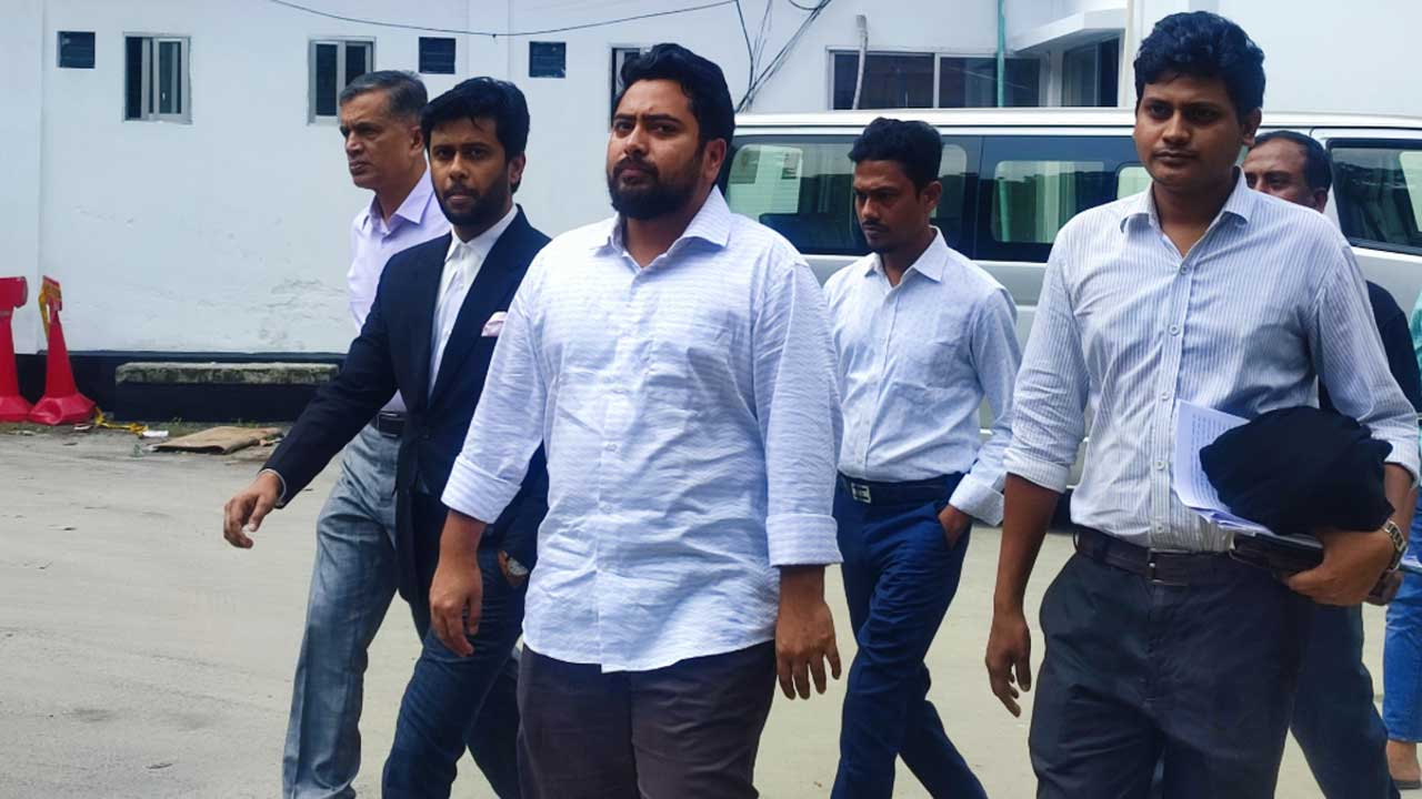 On August 4, Dr. Yunus was offered the position of head of government