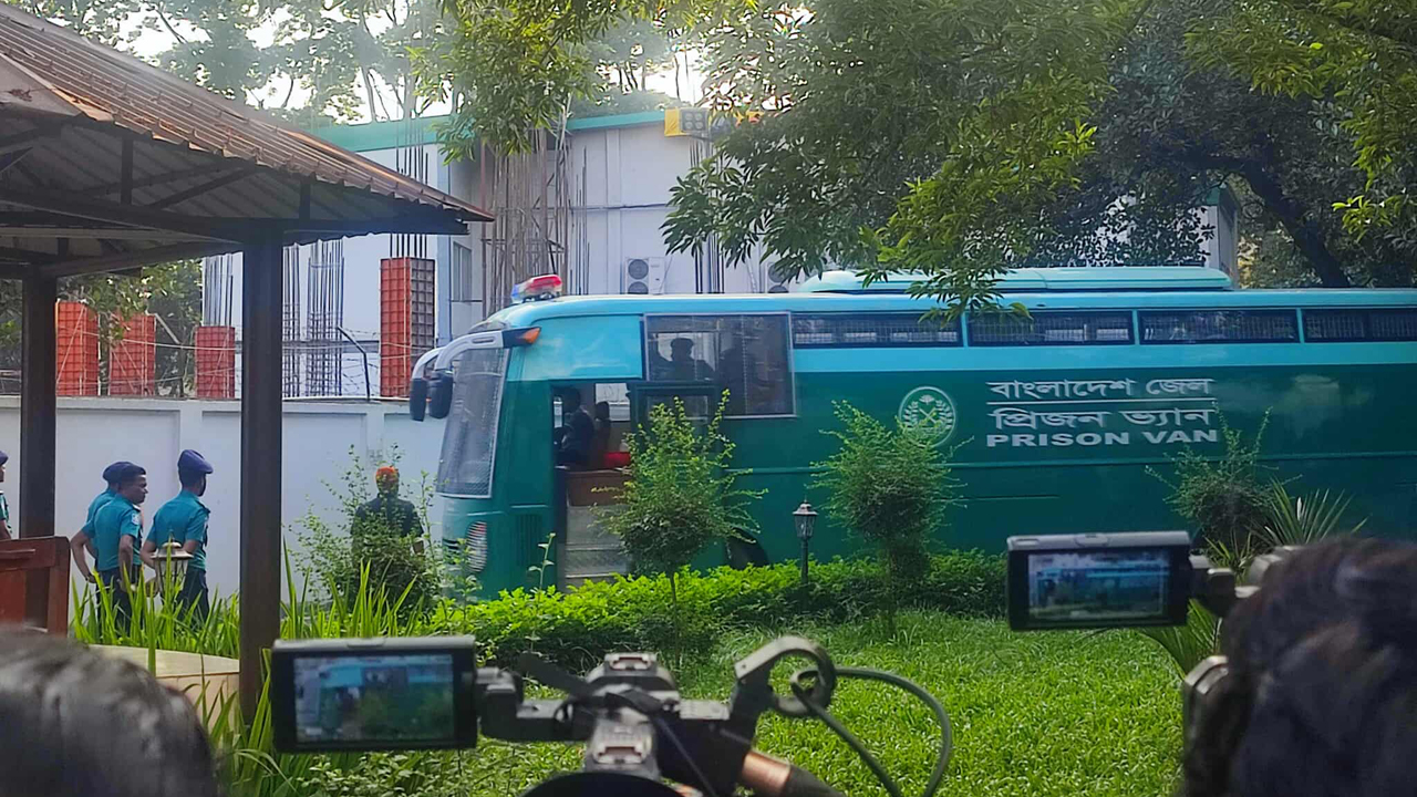 Army officers in custody brought to tribunal