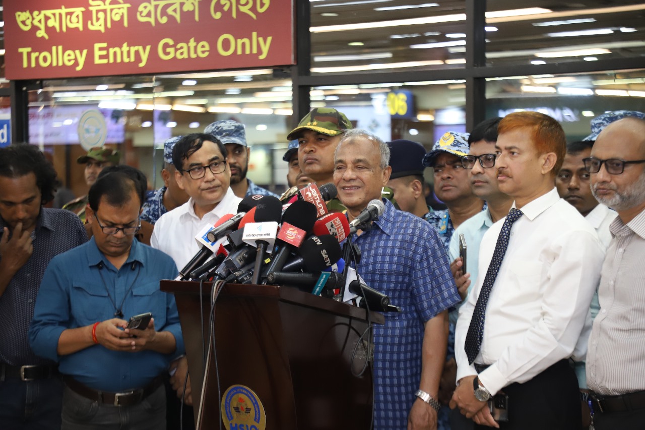 Expert team from 4 countries arrives to investigate airport fire