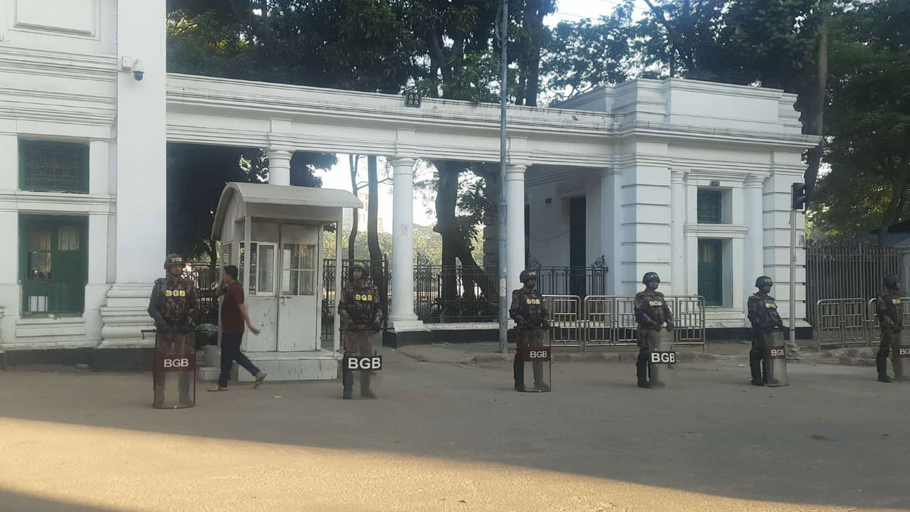 Security beefed up at tribunal ahead