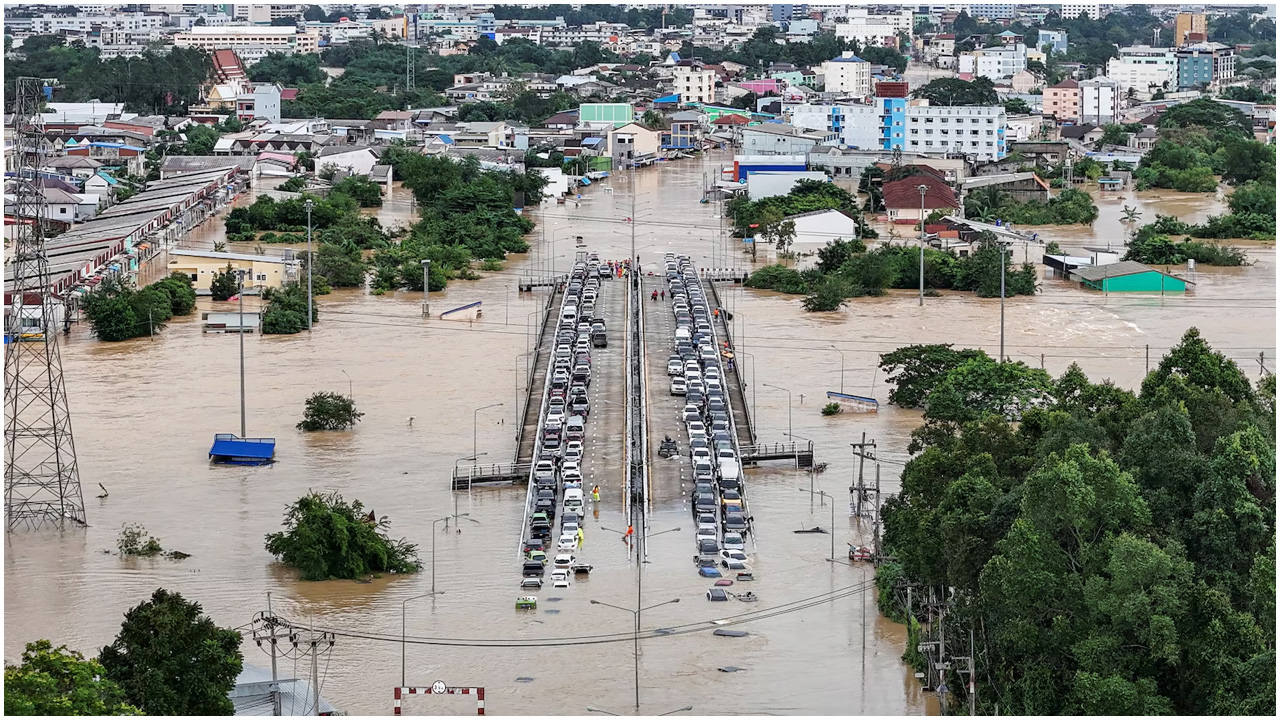Death toll from devastating floods in Thailand rises to 162